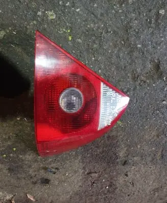 Ford Mondeo Mk III Rear/tail lights
