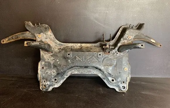 Peugeot 5008 Front subframe 566792