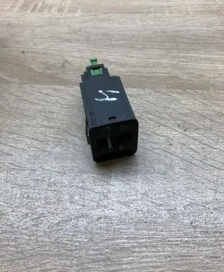 Volkswagen Golf IV Headlight level height control switch 1J0941333A