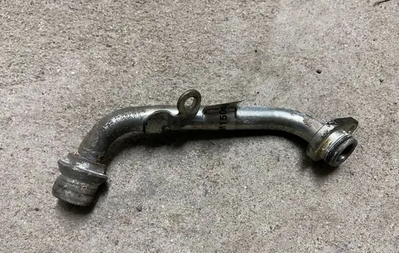 Alfa Romeo Giulia Turbo turbocharger oiling pipe/hose 670050368