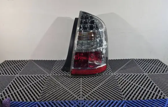 Toyota Prius (XW20) Rear/tail lights