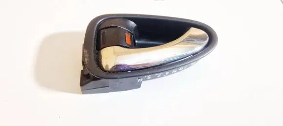 Toyota Avensis T270 Rear door interior handle 6920605051 76693-a1
