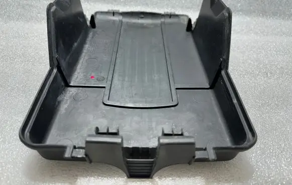 Audi A3 S3 8P Battery box tray cover/lid 1K0915443A