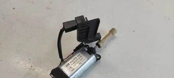 Mercedes-Benz E W210 Steering column adjust motor A2205400288 404476
