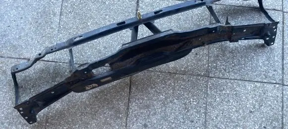 Volkswagen PASSAT B4 Radiator support slam panel 191010029M