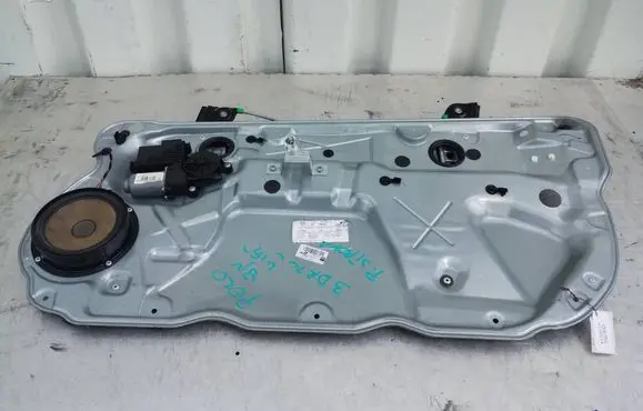 Volkswagen Polo Front door window regulator motor 6Y2959801