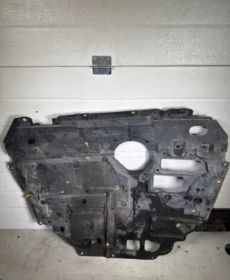 Lexus CT 200H Engine splash shield/under tray 5141076013