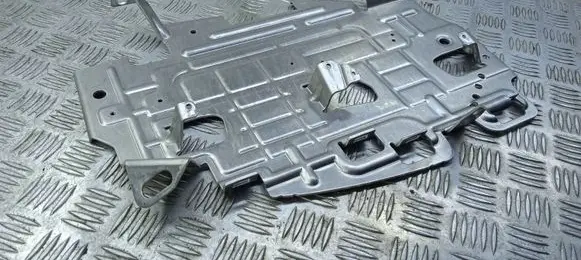 Mercedes-Benz E AMG W212 Other body part A2126840137