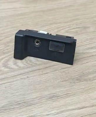 Volvo V60 USB socket connector 19A164