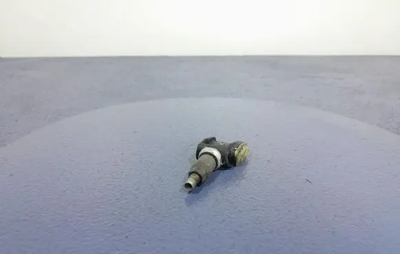 Audi A4 S4 B7 8E 8H Tire pressure sensor 6887140
