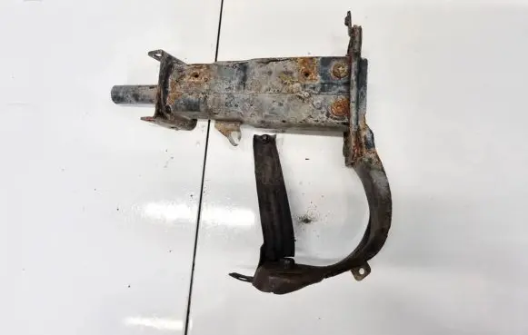 Mercedes-Benz CLS C219 Front bumper mounting bracket