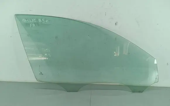Volkswagen PASSAT B5.5 Front door window glass four-door 43R00082 DOT90AS2M40