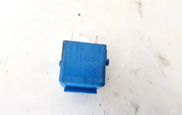 BMW 5 E34 Other relay 61366915327 61.36-6915327