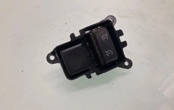 Renault Clio IV Cruise control switch 
