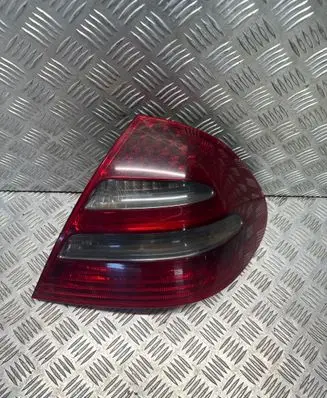 Mercedes-Benz E W211 Rear/tail lights A2118200664
