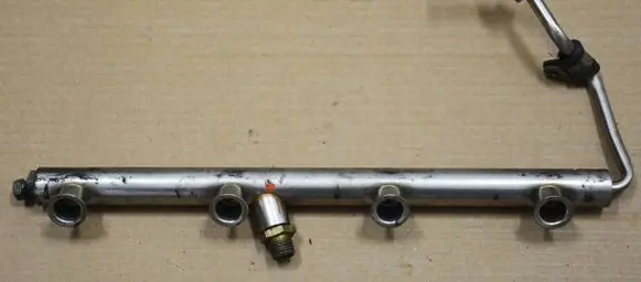 Audi A8 S8 D4 4H Fuel main line pipe 079133315AF