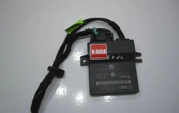 Audi A6 S6 C6 4F Gateway control module 4F0907468D 4F0910468A