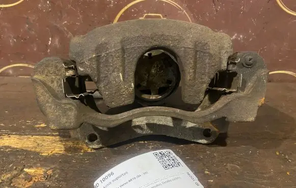 Toyota Corolla Verso AR10 Front brake caliper