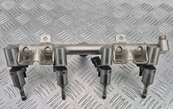 BMW 1 F20 F21 Fuel main line pipe 7592426 7537319