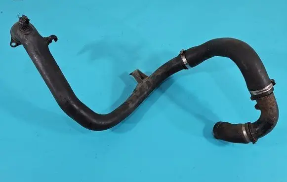 Intercooler hose/pipe