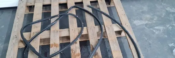 Chrysler Pacifica Front door rubber seal 