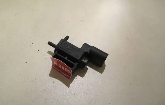Audi A3 S3 8L Turbo solenoid valve 037906283C 72288000 01T337