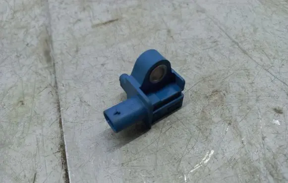 Volkswagen PASSAT B7 USA Airbag deployment crash/impact sensor 5K0959351A