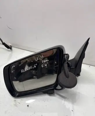 Audi A6 Allroad C6 Front door electric wing mirror E1010629