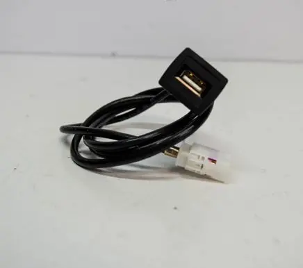 Mercedes-Benz CLA C117 X117 W117 AUX in-socket connector A1178200315