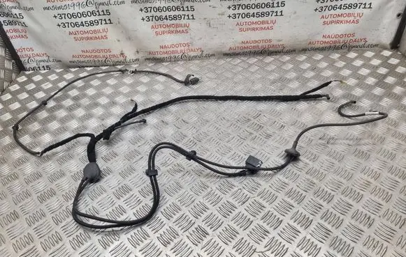Volkswagen Touareg I Windshield washer fluid hose 7L6971351C