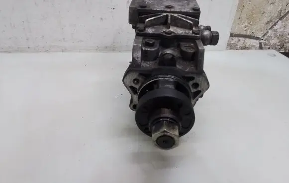 Opel Astra H Fuel injection high pressure pump 0470504003