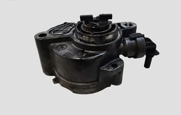 Ford Focus C-MAX Vacuum pump D1562A 2805S