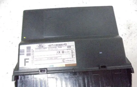 Ford Focus Central body control module 1S7T-15K600-FD