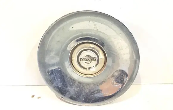 Chrysler Voyager Original wheel cap 04743572AA 04862260AA