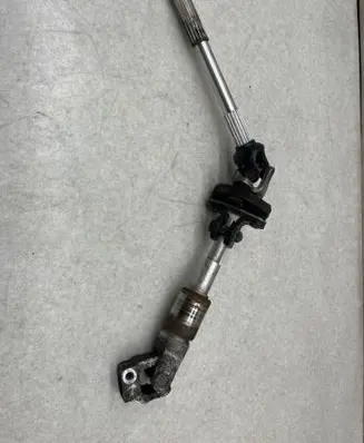 Volvo XC70 Steering column universal joint 821056