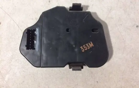 Honda Accord Tail light bulb cover holder 23623400