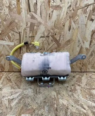 Toyota Auris E180 Passenger airbag PAB31004 0589P100253