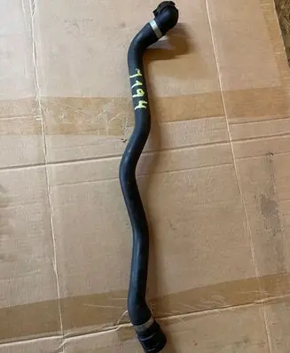 Mercedes-Benz E W213 Engine coolant pipe/hose A2135015900