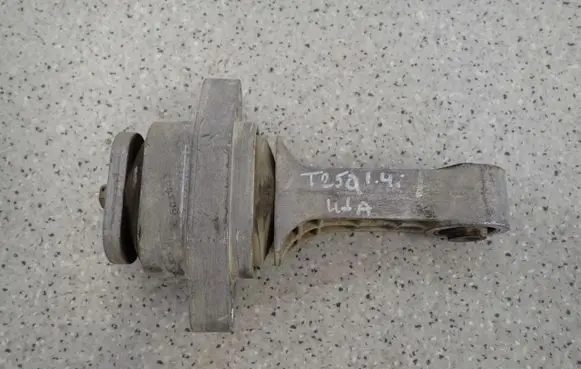 Chevrolet Aveo Engine mount vacuum valve 