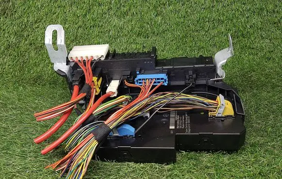 Mercedes-Benz E W212 Power management control unit 2129009922 2129017306 2129020008