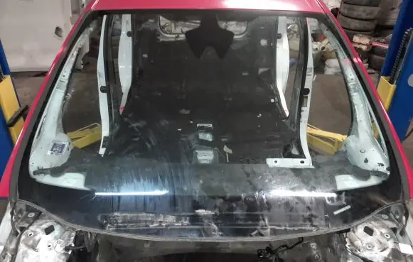 Ford S-MAX Front windscreen/windshield window 43R000451