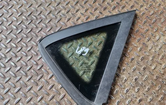 Ford Fiesta Rear side window