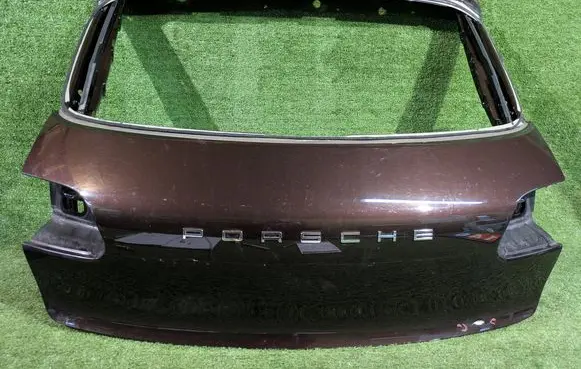 Porsche Macan (95B) Truck tailgate