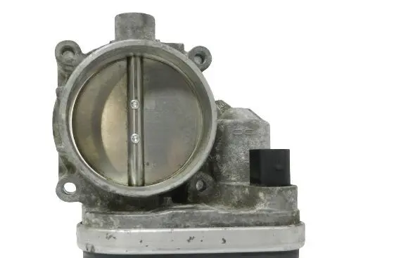 BMW 3 E90 E91 Throttle body valve 13547516946 7516946
