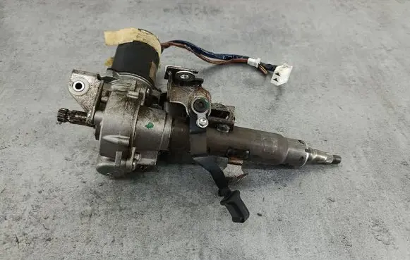 Toyota Yaris Steering wheel axle