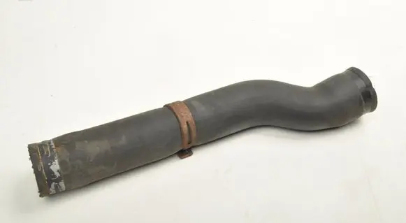 Porsche 911 996 Engine coolant pipe/hose 99610662252