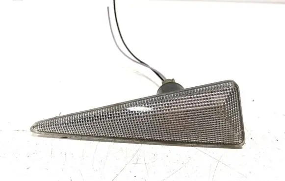 Renault Megane II Front fender indicator light 8200027150 8200027150G 0215100