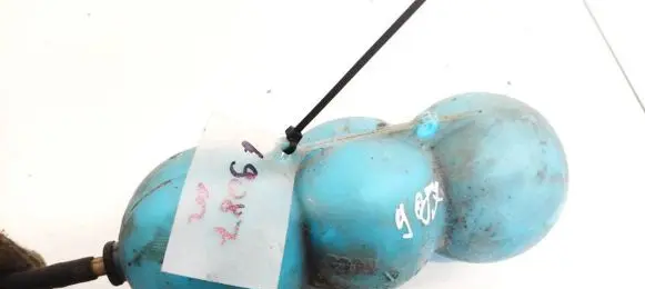 Vacuum air tank