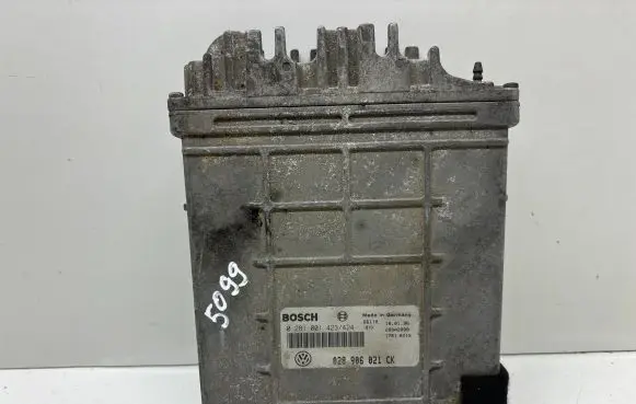 Volkswagen PASSAT B4 Engine control unit/module 0281001423