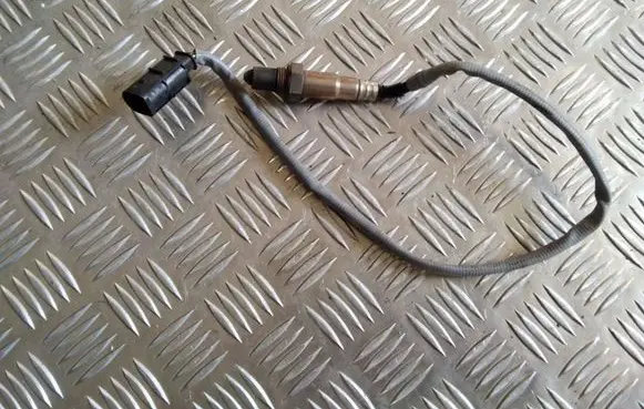 Mercedes-Benz E W212 Lambda probe sensor A0075421618 0281004205